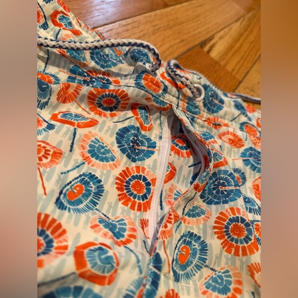 Johnnie O 1/2 Elastic Swim Trunks Men’s Size M Blue/Orange Geometric Print Lined - Picture 4 of 16